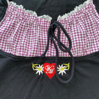 Playera Cuadrille con Encaje Bordado y Manga Corta - Image 2