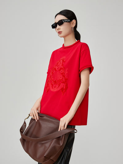 Playera Roja con Bordado Chino y Hombros Fruncidos para Mujer - Image 13