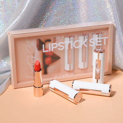 Set de Labiales Sedosos en Brocado Dorado y Terciopelo - Image 3