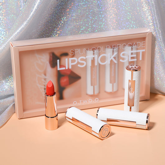 Set de Labiales Sedosos en Brocado Dorado y Terciopelo - Image 3