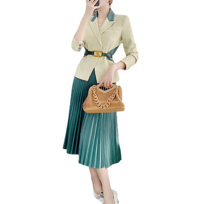 Conjunto Elegante de Falda Plisada Verde Premium Dos Piezas - Image 6
