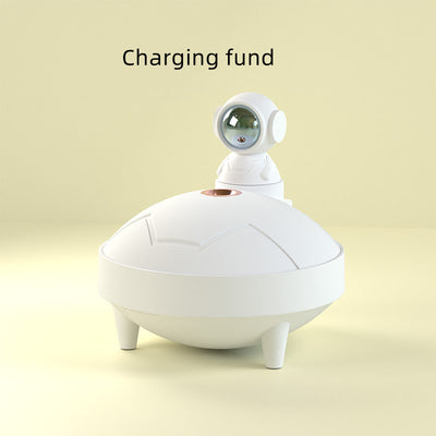 White astronaut sunset lamp humidifier with a 360-degree rotating head and two spray modes, on a light background. - Image 11