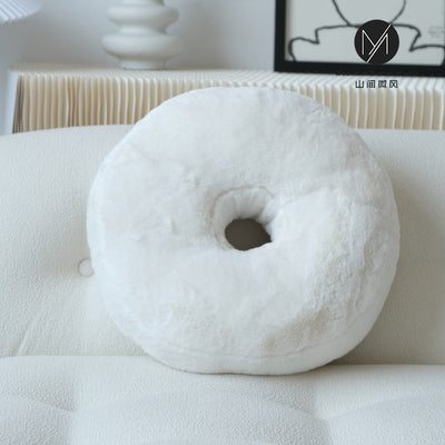 Almohada Decorativa Bordada con Líneas Geométricas Blancas y Negras - Image 2