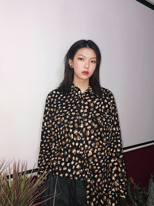Camisa con Solapa Estampado Leopardo - Image 12