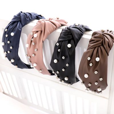 Diadema de Cuero con Perlas y Cuentas Decorativas - Image 18