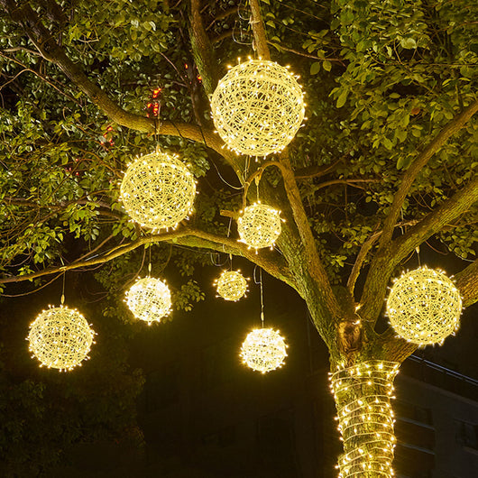 Lámpara LED Colgante para Árbol - Iluminación Decorativa de Paisaje