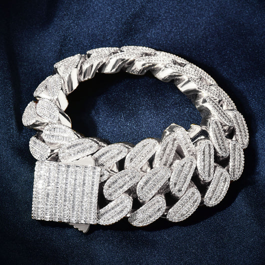 Collar Cubano Cuadrado con Cierre de Resorte Personalizado - Image 9