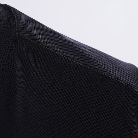 Camiseta Negra Refrigerante Resistente al Corte y Fácil de Limpiar - Image 4