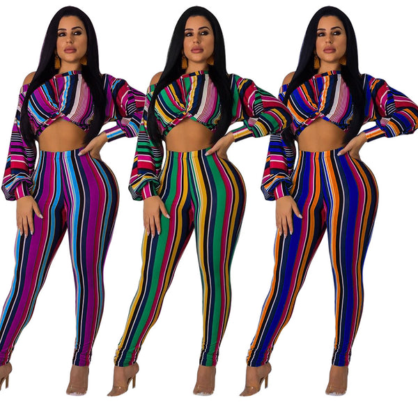 Conjunto de Dos Piezas: Top Largo a Rayas y Leggings Ajustados