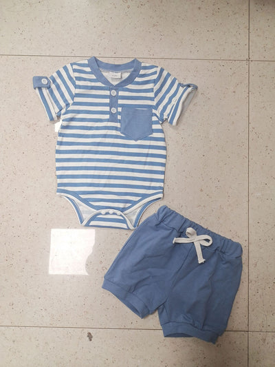 Conjunto Infantil de Shorts y Remera a Rayas - Image 2