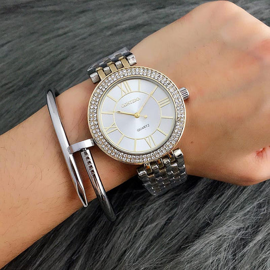 Reloj de Diseño Romano Elegante con Cristal de Lujo