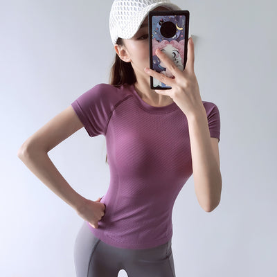 Remera Deportiva Ajustada de Secado Rápido con Tecnología Stretch