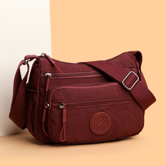 Bolso Bandolera Impermeable de Nylon - Estilo Moderno y Funcional - Image 2