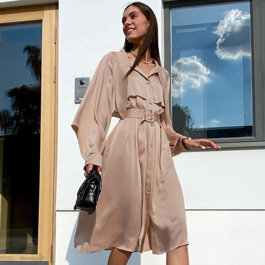 Vestido Largo Elegante con Cuello Moño y Cintura de Satén
