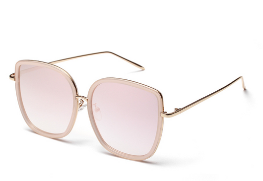 Big square sunglasses for women with transparent pink frames and pink gradient lenses, featuring gold-tone metal temples. - Image 7
