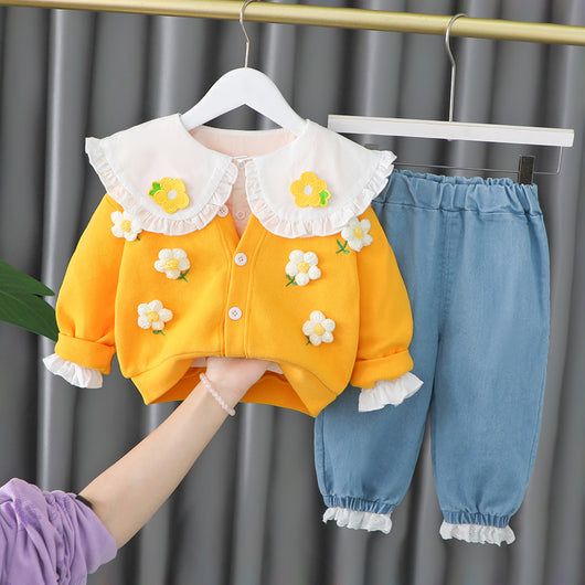 Conjunto de Tres Piezas con Cardigan de Cuello Muñeca para Niñas - Image 9
