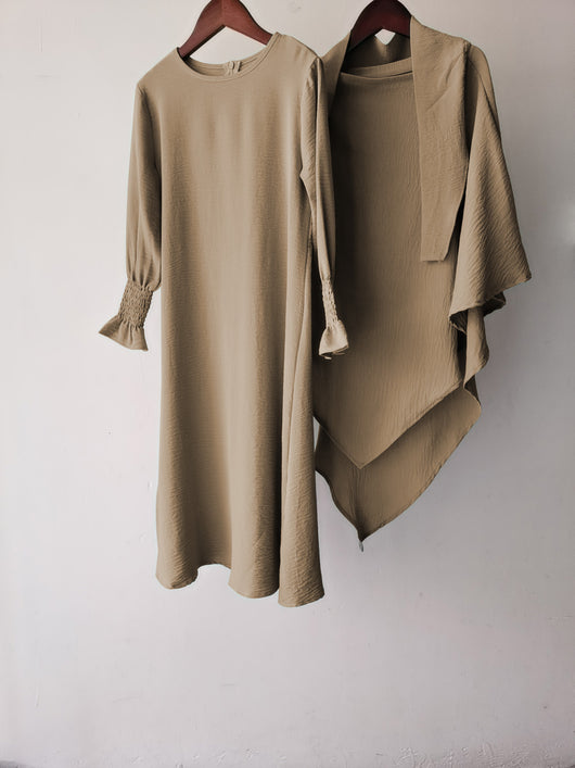 Vestido Liso con Cuello Redondo y Volantes Ondulados - Image 14