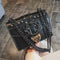 Bolso de Hombro Vintage con Tachuelas