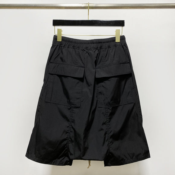 Shorts Harem Motociclista Negro con Bolsillos de Cierre para Hombre