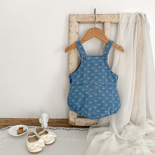 Enterizo para Bebé con Tirantes de Denim y Moño Jacquard - Image 23