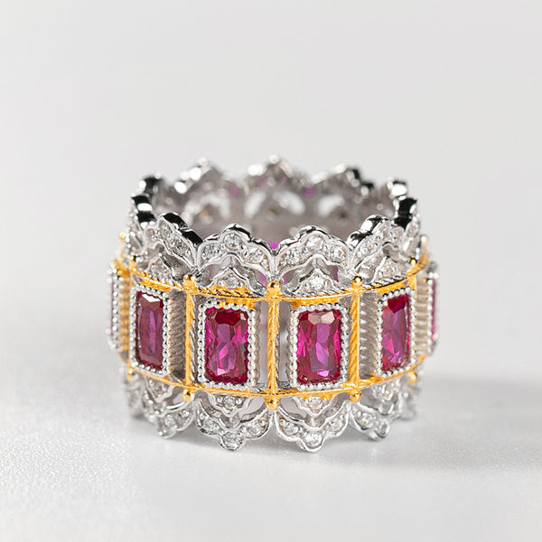 Anillo de Plata con Baño de Oro y Circonitas Brillantes