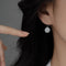 Aretes de Lujo Ligero Estilo Socialité - Accesorios Versátiles para Diario