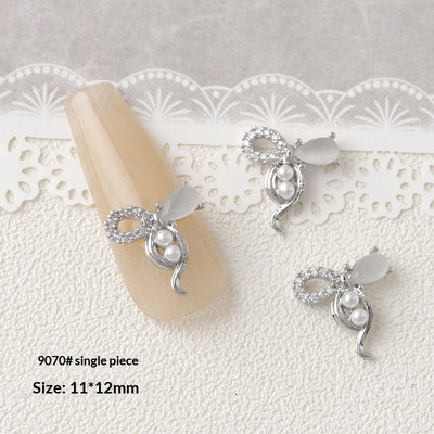 Accesorios de Decoración de Uñas con Moño de Circón Plateado - Image 26
