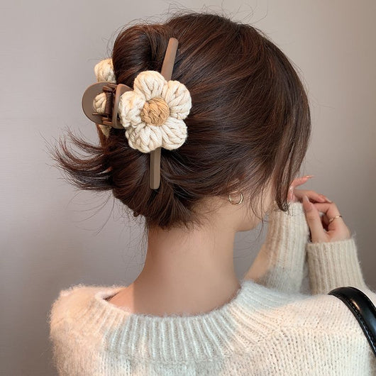 Pinza Floral de Lana Elegante para el Cabello - Clip Trasero Premium - Image 12
