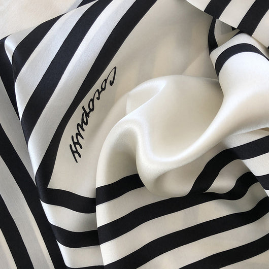 Pañuelo de Seda Elegante a Rayas para Mujer - Image 12