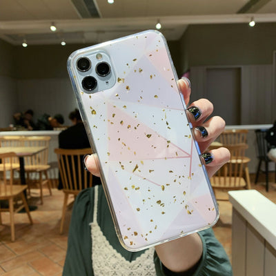 Funda para celular con diseño geométrico colorido - Image 11