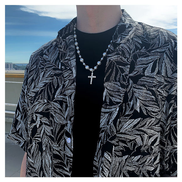 Collar Colgante de Cruz de Diamantes con Perla