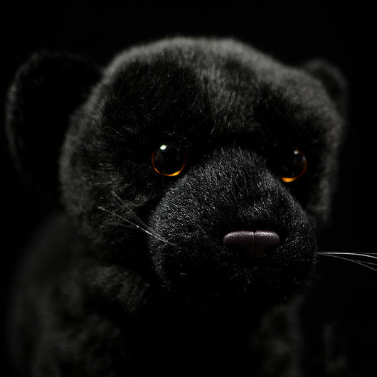 Peluche Pantera Negra Realista para Juego y Simulación - Image 10