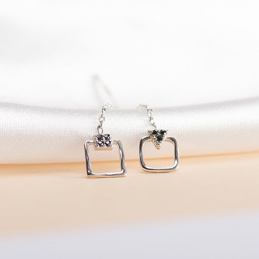 Aretes Largos con Diamantes Brillantes