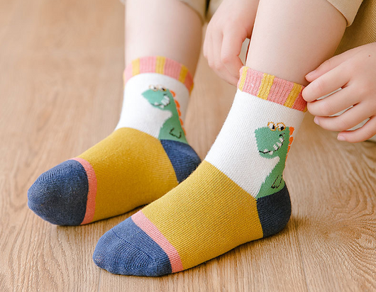 Calcetines Tubulares con Dinosaurios 3D para Niños y Niñas - Image 12