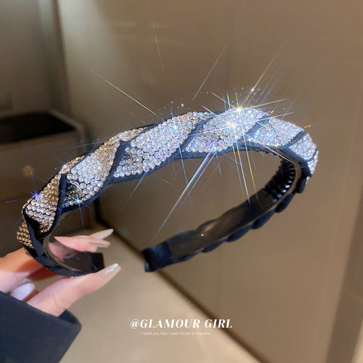 Diadema Geométrica de Diamantes - Estilo y Personalidad - Image 9
