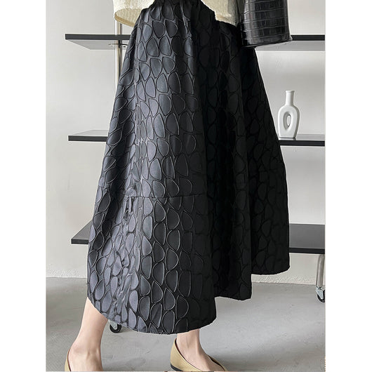 Falda Texturizada de Corte Industrial para Mujer - Image 10