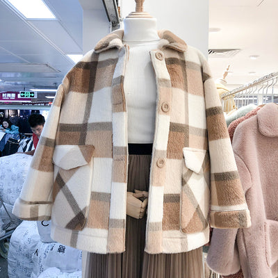 Abrigo de Lana y Pelaje Sintético para Mujer - Colección Premium - Image 13