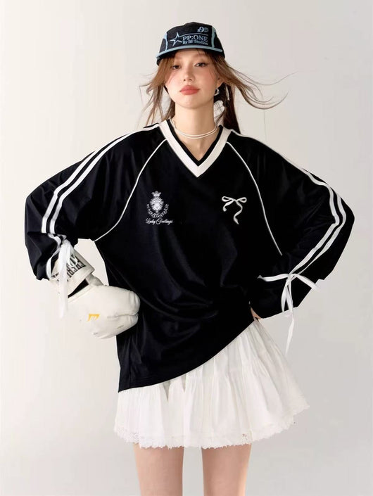 Playera Deportiva Suelta con Lazo Mariposa y Cuello V - Image 6