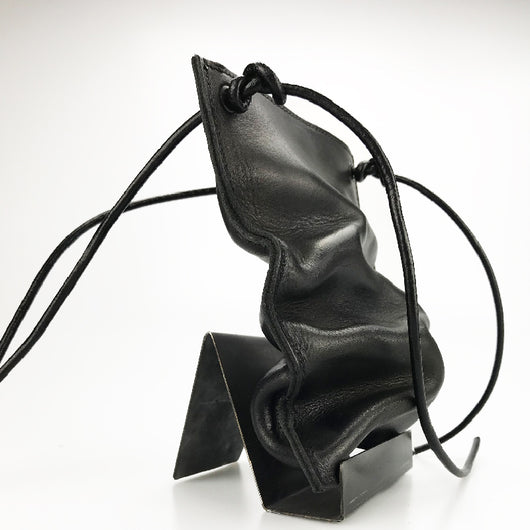Bolso Bandolera de Cuero Texturizado con Diseño Apilado - Image 7