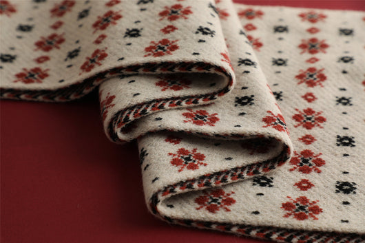 Bufanda Tejida Roja con Estampado de Reno y Copos de Nieve - Image 43