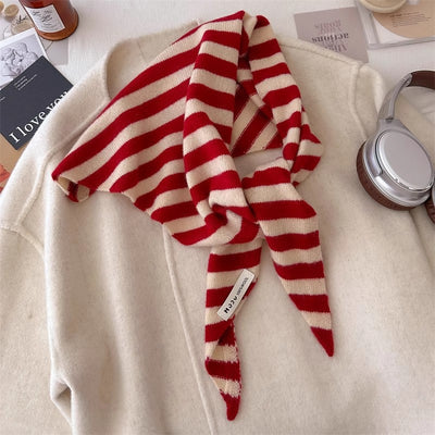 Pañuelo Triangular para Mujer: Versátil, Cálido y Elegante - Image 10