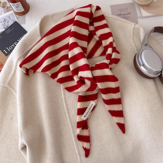 Pañuelo Triangular para Mujer: Versátil, Cálido y Elegante - Image 10