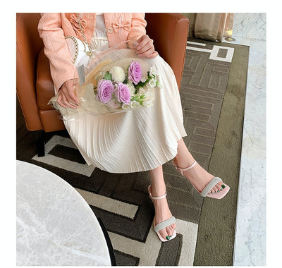 Sandalias Elegantes de Tacón Cuadrado con Strass y Punta Abierta - Image 9