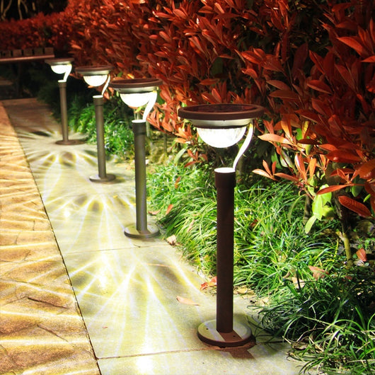Lámpara Solar para Jardín Impermeable con Enchufe - Image 10