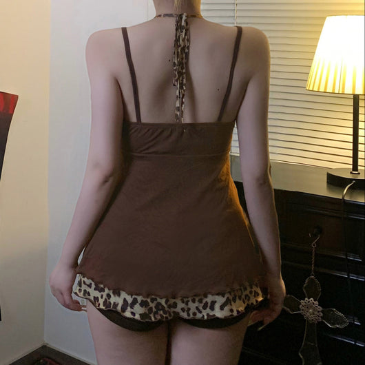 Top Halter Anudado con Detalles de Cuentas y Empalmes Leopardo - Image 4
