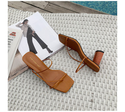 Sandalias de Tacón Robusto con Punta Cuadrada y Tiras Finas - Image 27