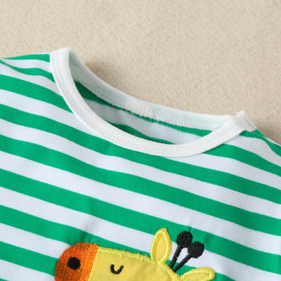 Pijama Enterizo Navideño para Bebé y Niños con Diseño de Reno - Image 4