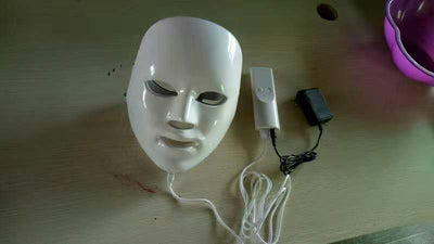 Máscara LED Facial de Fototerapia Multicolor para Rejuvenecimiento en Casa - Image 21