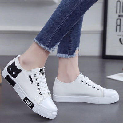 Zapatillas de Lona con Diseño de Pez Gato - Image 2