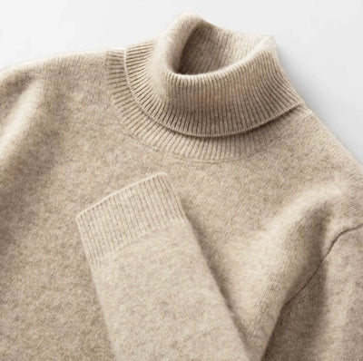 Suéter Cuello Alto Tejido Liso para Hombre con Detalles de Piel - Image 13